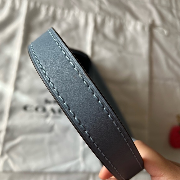 Coach Brooklyn 28 Shoulder Bag in Bluebell - Picture 4 of 16